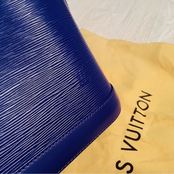 LV Alma PM tote bag - Picture 2 of 8